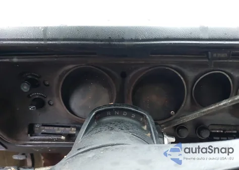 1974 Dodge Charger z USA, uszkodzony, nr VIN 2P29N4A177685